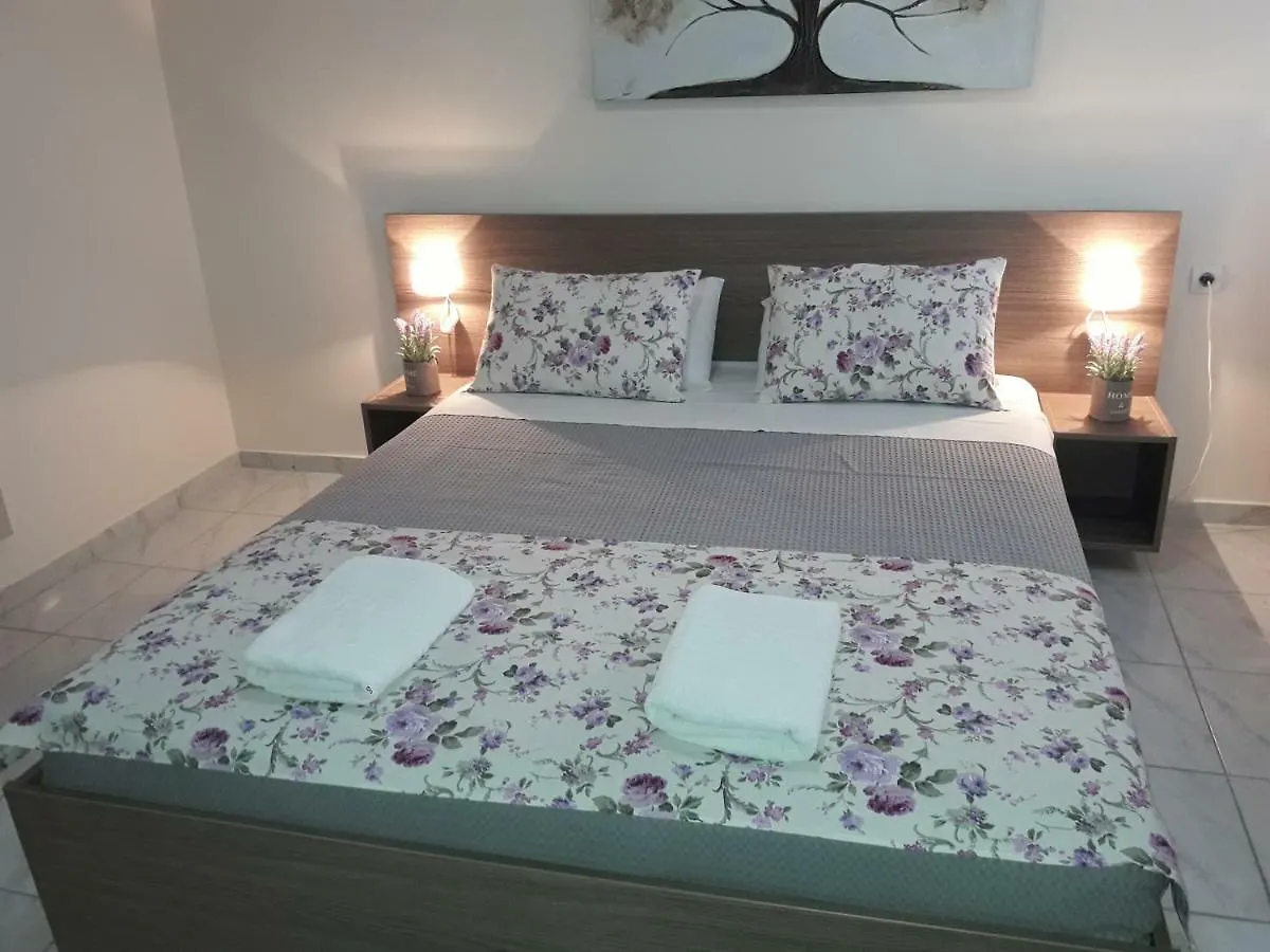 The Garden Apartments Nea Kallikrateia